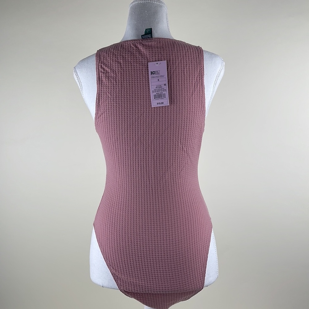 Wild Fable Lightweight Bodysuit Tank V-neck Waffle Texture Women's Size S Pink - Picture 5 of 9